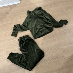 Aerie green velvet matching set